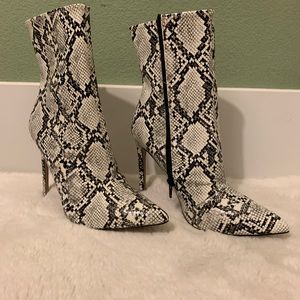 Size 9.5 Steve Madden Heels